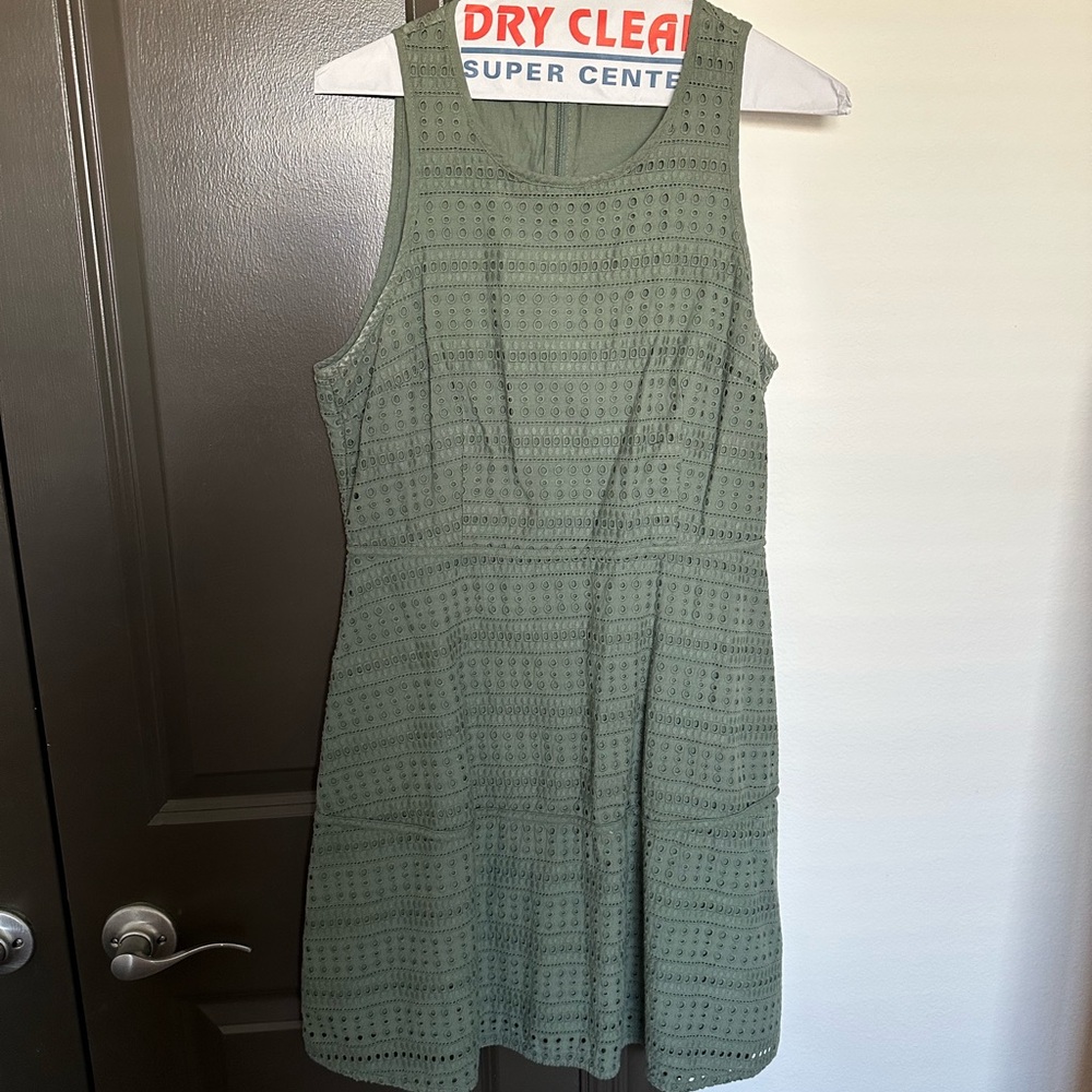 GAP Green Eyelet Sleeveless A-Line Dress — Size 6